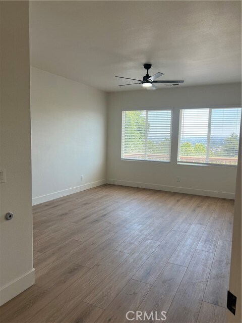 Building Photo - 12080 Scenic View Terrace