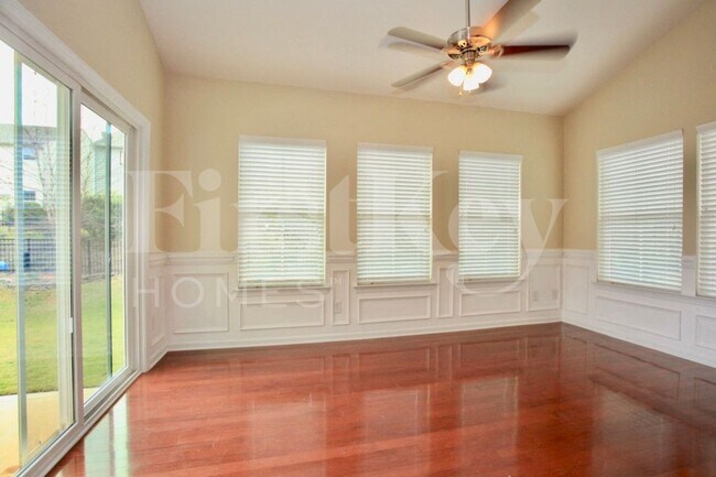 Building Photo - 3009 Fallondale Rd