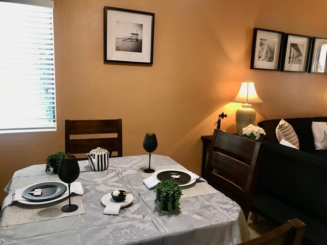 Building Photo - 67392 S Chimayo Dr