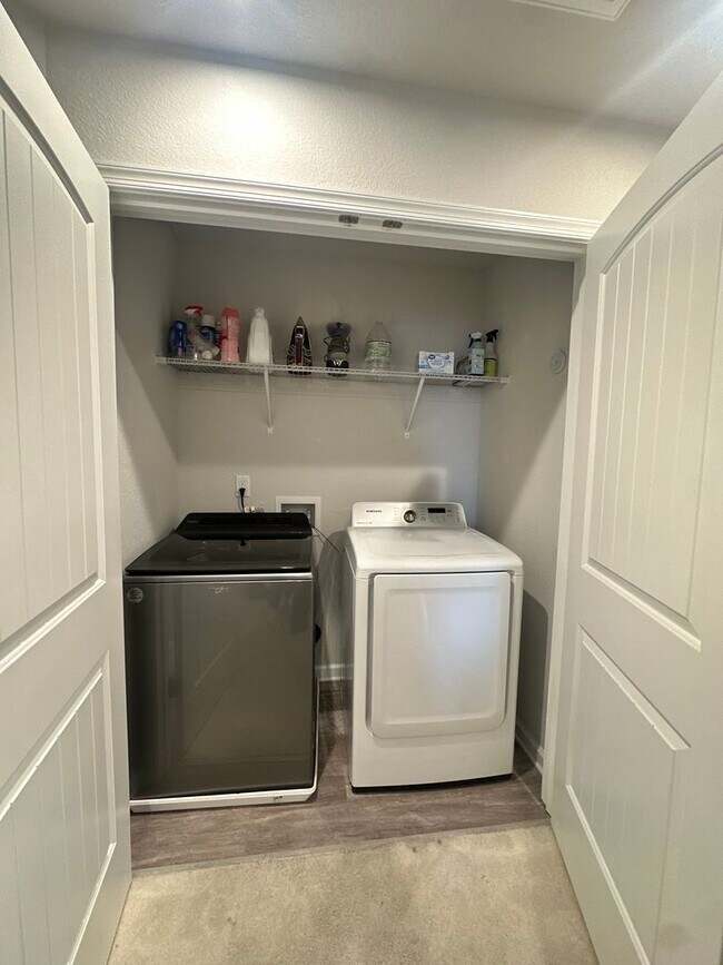 Building Photo - New construction 3 bedroom, 3.5 bathroom c...
