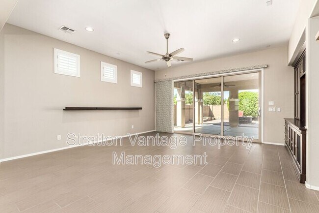 Building Photo - 21004 E Sunset Dr