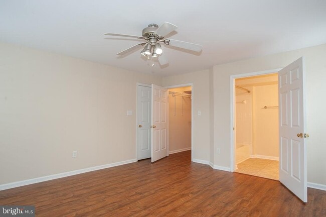 Building Photo - 7526 Coxton Ct