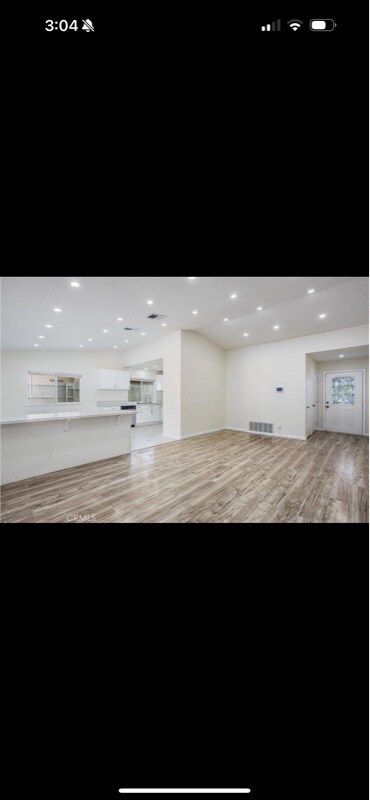 Building Photo - 7312 Palmetto Ave