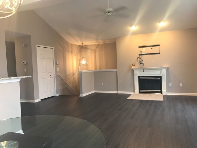 Building Photo - COMING SOON! Charming 2-Bed Home in Commerce –Great schools & Community Pool Access!