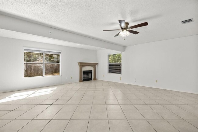 Building Photo - 13313 Black Canyon Dr