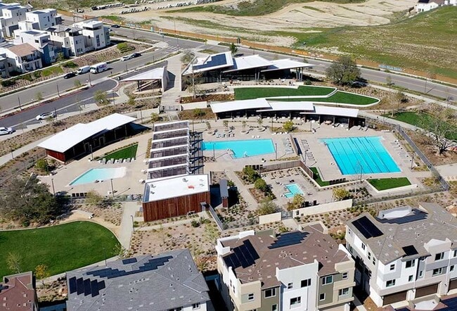 Building Photo - Newer 4BR Valencia Home in Solaire | Pool Community | Prime Location