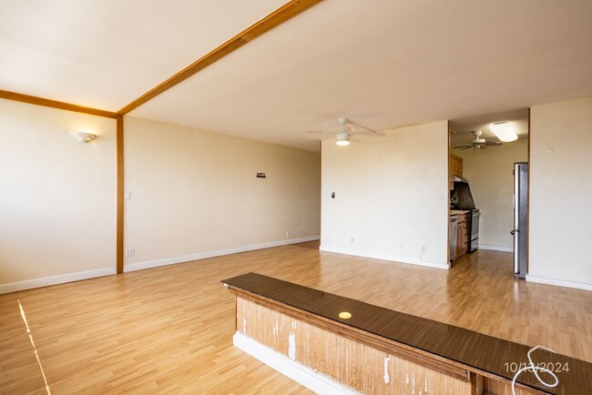 Building Photo - WAIKIKI LIFESTYLE 1BR/1BA/1PKG UNIT IN THE...