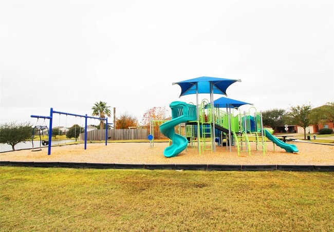 Building Photo - 21611 Britton Hill Way