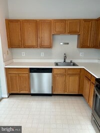 Building Photo - 46614 Drysdale Terrace