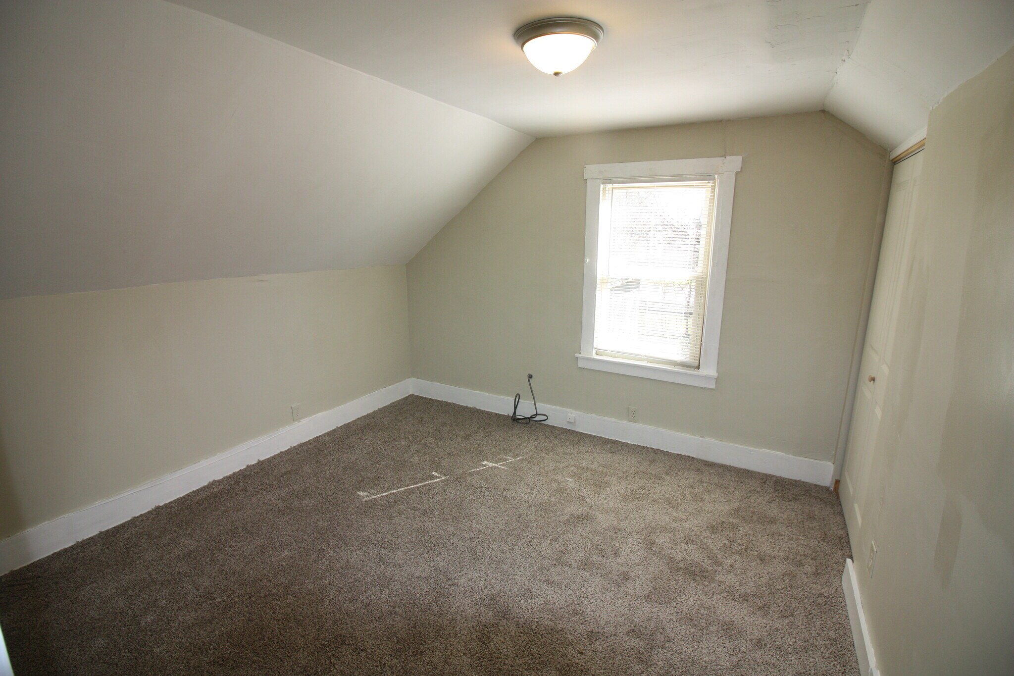 Building Photo - 2119 Feldman Ave