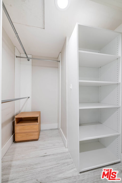 Building Photo - 10790 Wilshire Blvd