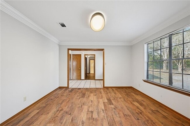 Building Photo - 101 Herwig Bluff Rd