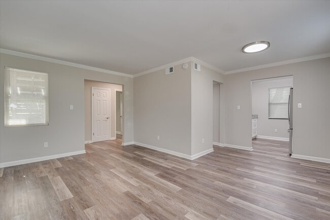 Building Photo - 1406 Johns Rd