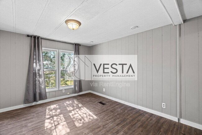 Building Photo - 442 Wickins Dr