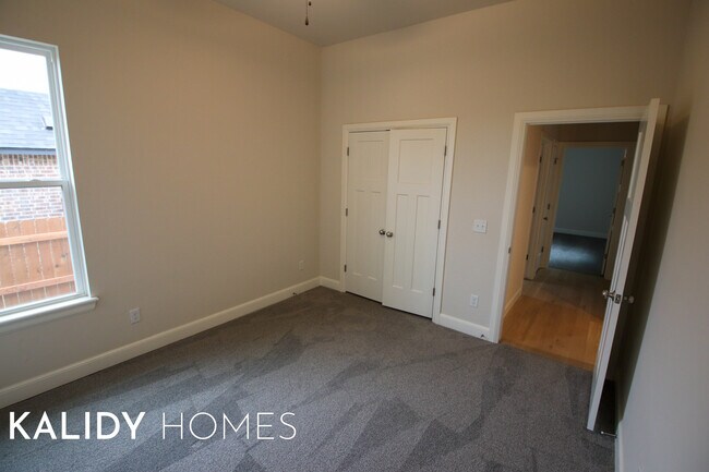 Building Photo - 1891 Lytal Ln