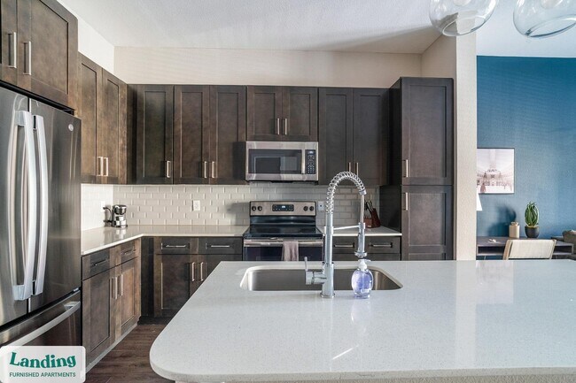 Building Photo - 1535 Canal St