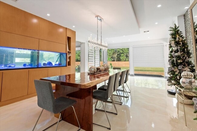 Building Photo - 30400 Highland Blvd