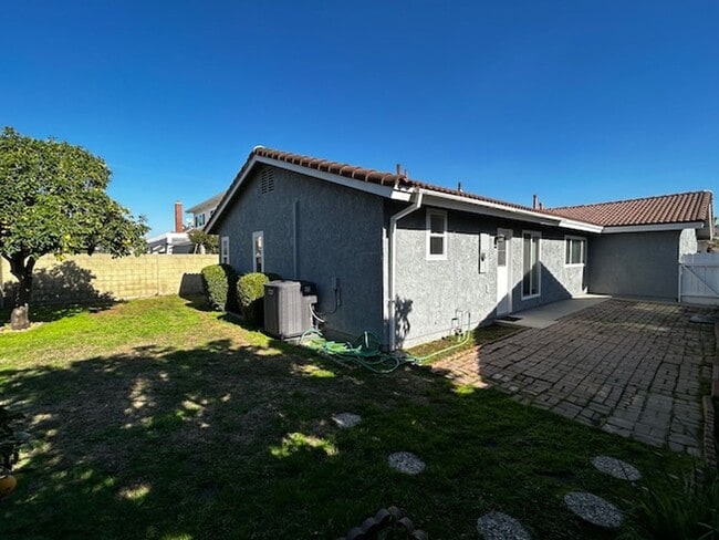 Building Photo - DON'T MISS OUT! HOME AVAILABLE BEGINNING OF MAY