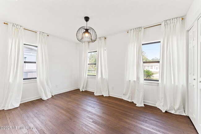 Building Photo - 6235 Fordham Cir E