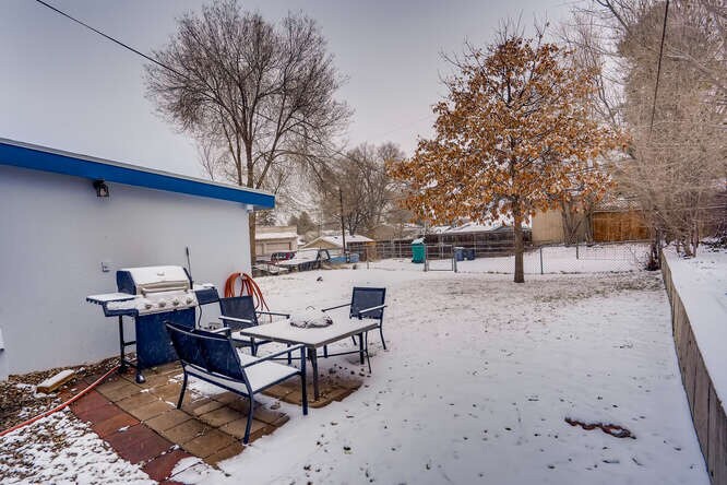 Building Photo - 3740 S Delaware St