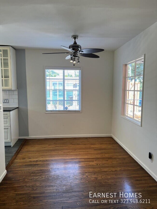 Building Photo - 3124 Highland Ave