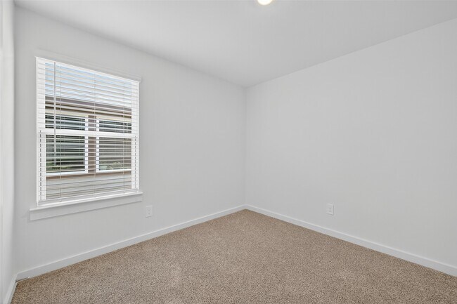 Building Photo - 1703 Stelvio Pass Dr
