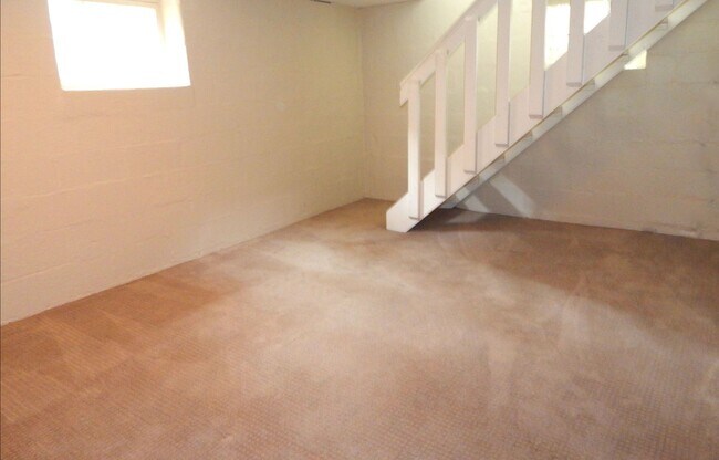 Building Photo - $0 DEPOSIT OPTION! BERKELEY/HIGHLANDS, BEAUTIFUL HOME, EXCEPTIONAL UPDATES AND CONDITION, BEAUTIF...