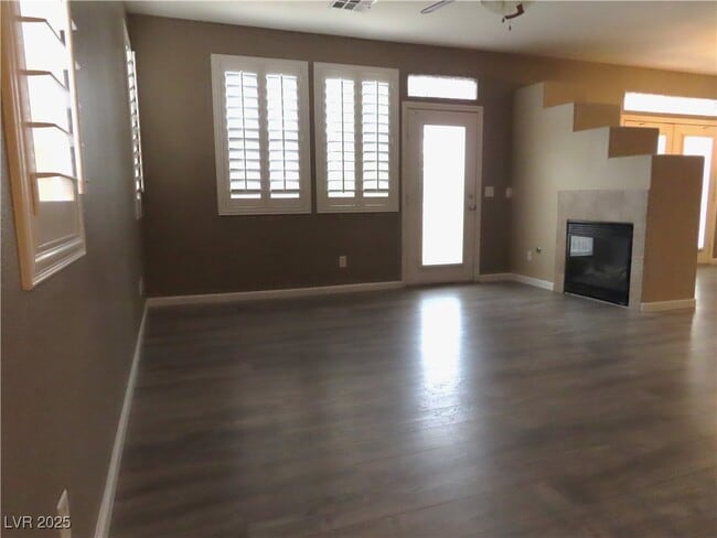 Building Photo - 4318 Via Dana Ave