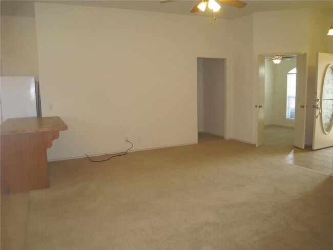 Building Photo - 236 Moonstone Dr