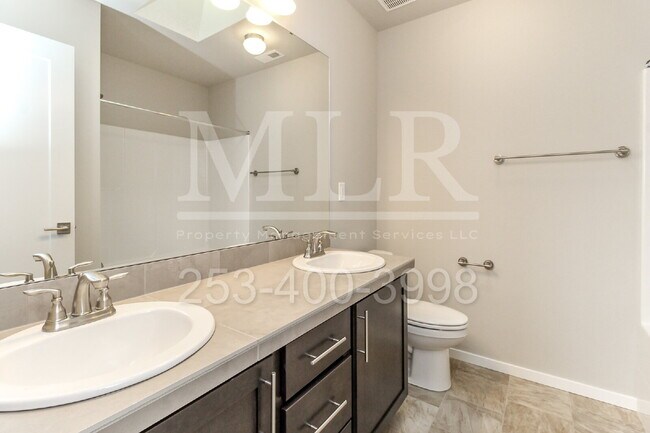 Building Photo - 10325 SE 270th St