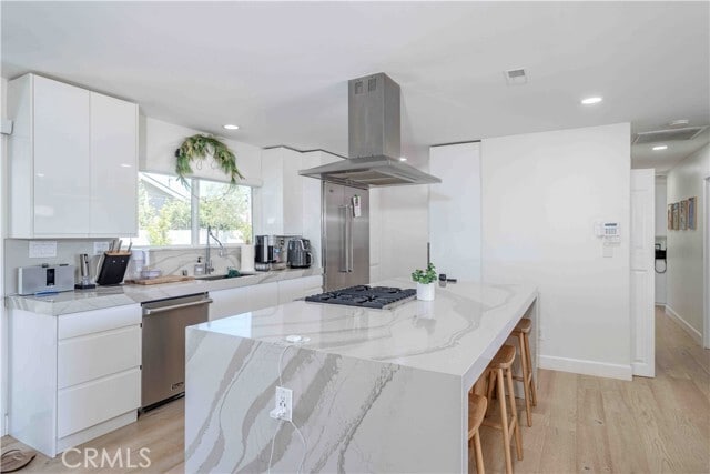 Building Photo - 5841 Raphael Dr