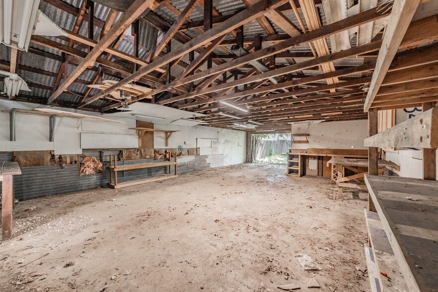 Building Photo - 6700 Curtis Rd