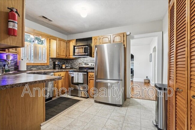 Building Photo - 1839 Edgewood Ave