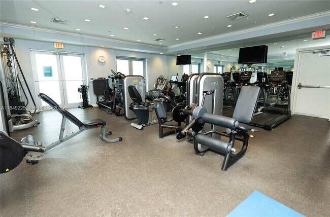 Building Photo - 150 Sunny Isles Blvd