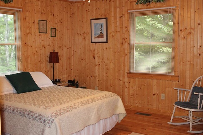 Building Photo - Beautiful Cabin
