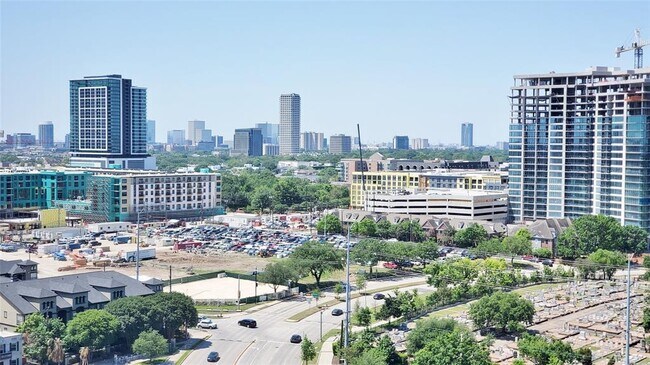 Building Photo - 3333 Allen Pkwy