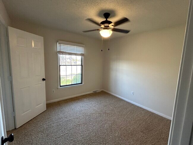 Bedroom 3 - 128 Lovers Ln