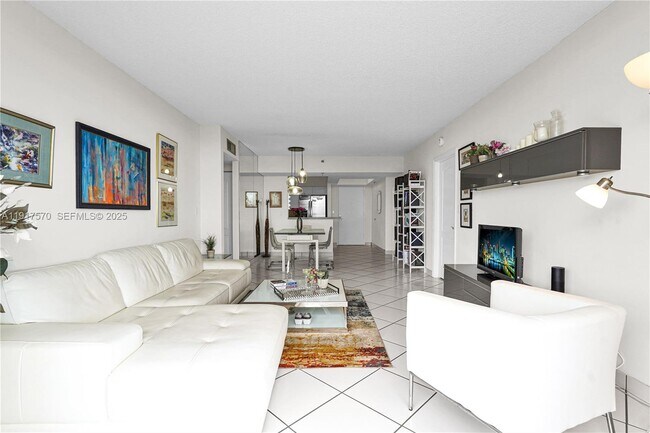 Building Photo - 9455 Collins Ave