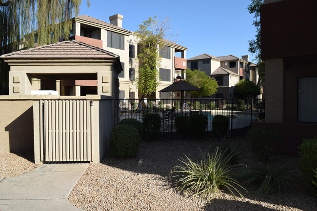 Building Photo - 3848 N 3rd Ave