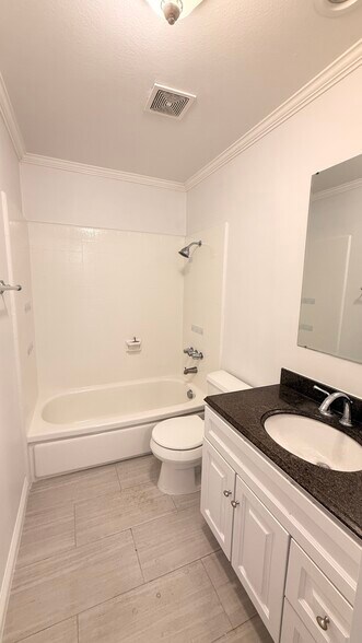 Building Photo - 4104 Emerald St