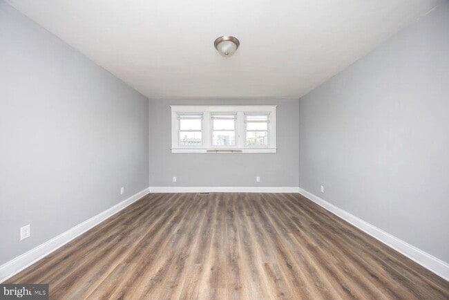 Building Photo - 2909 Echodale Ave