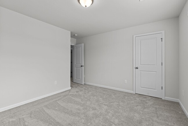 Building Photo - 1105 Red Wing Dr