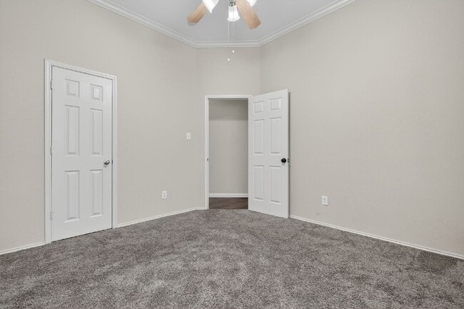 Building Photo - 4353 Mountain Crest Dr