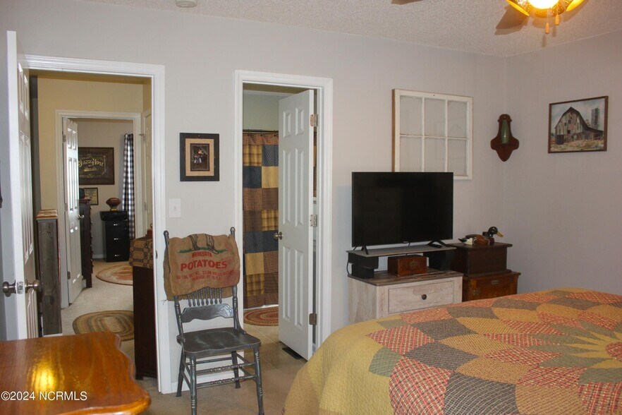 Building Photo - 1216 Cross Creek Cir