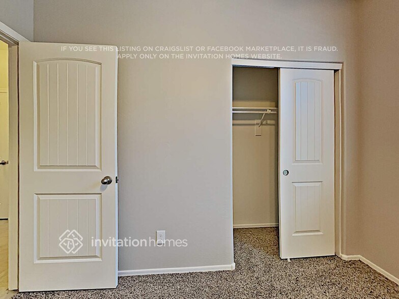 Building Photo - 18357 W Via Del Sol