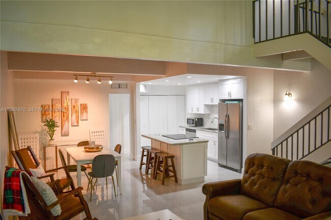 Building Photo - 19420 NE 26th Ave