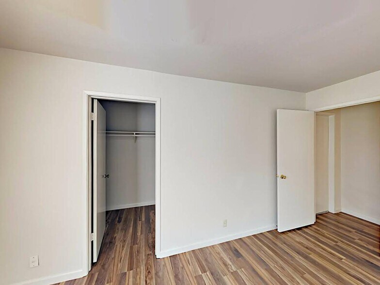 Building Photo - 825 Kiely Blvd