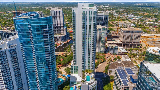 Building Photo - 100 E Las Olas Blvd