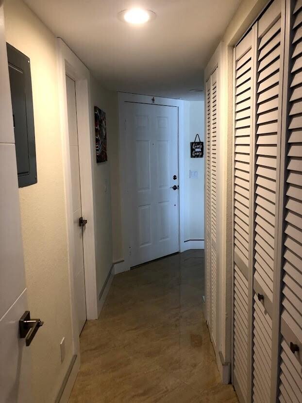 Building Photo - 12540 Vista Isles Dr