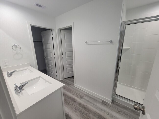 Building Photo - 2819 Milton Ldg Ln